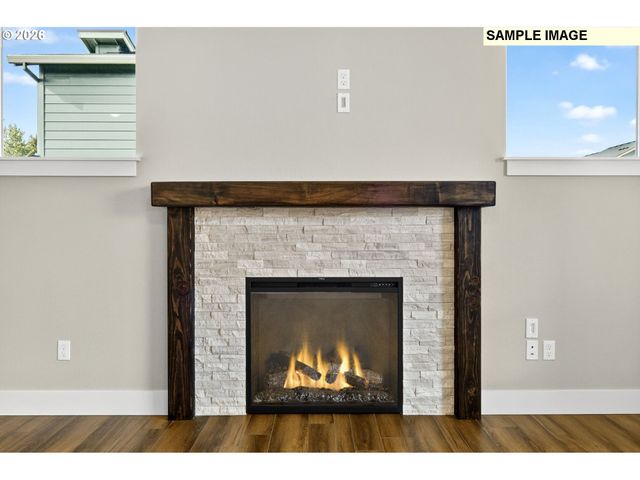 2002 E BADGER Way 1, La Center, WA 98629
