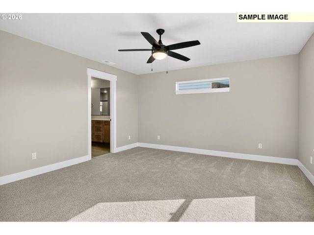2002 E BADGER Way 1, La Center, WA 98629
