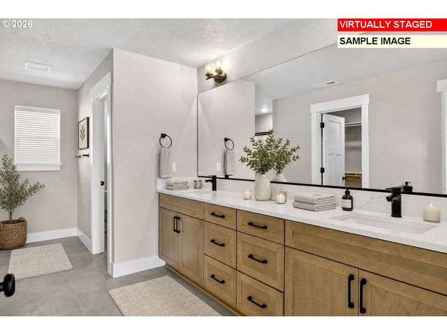 2002 E BADGER Way 1, La Center, WA 98629