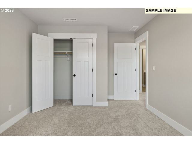 2002 E BADGER Way 1, La Center, WA 98629