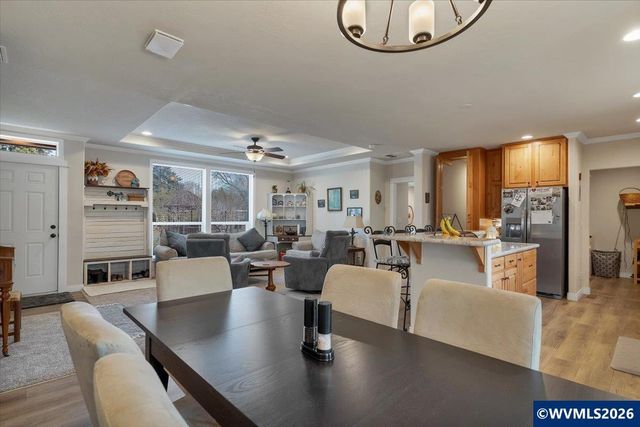 37734 River Dr, Lebanon, OR 97355