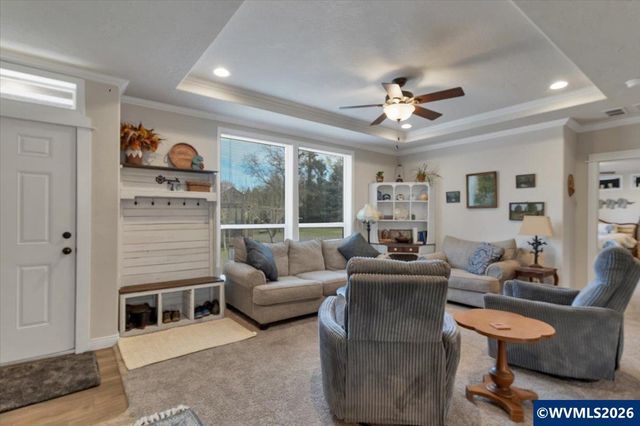 37734 River Dr, Lebanon, OR 97355