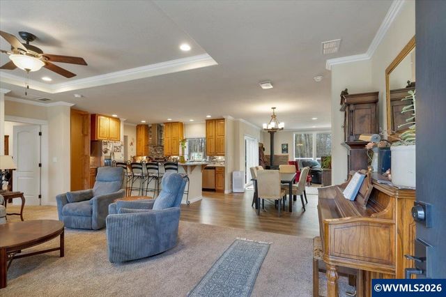 37734 River Dr, Lebanon, OR 97355