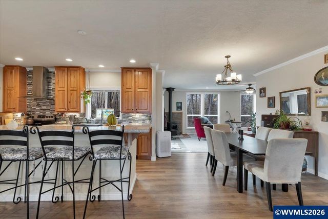 37734 River Dr, Lebanon, OR 97355