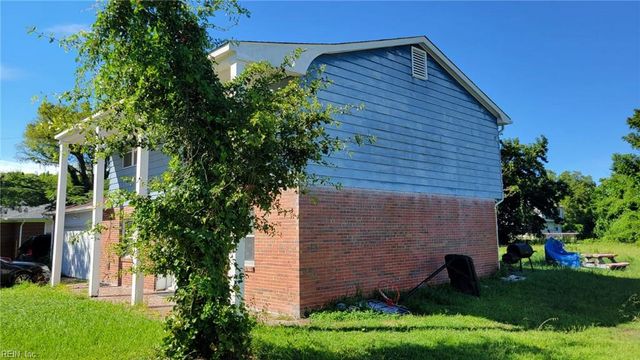 15 Victor ST, Hampton, VA 23669