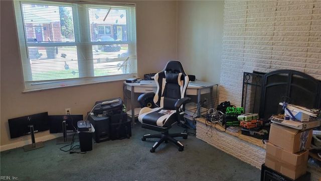 15 Victor ST, Hampton, VA 23669