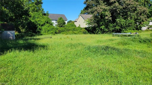 15 Victor ST, Hampton, VA 23669