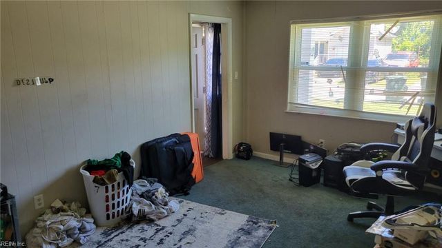 15 Victor ST, Hampton, VA 23669