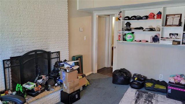 15 Victor ST, Hampton, VA 23669
