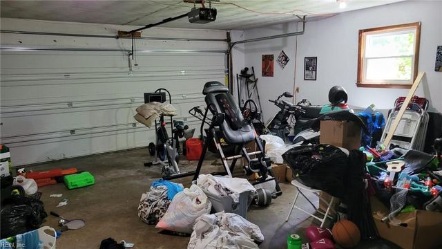 15 Victor ST, Hampton, VA 23669