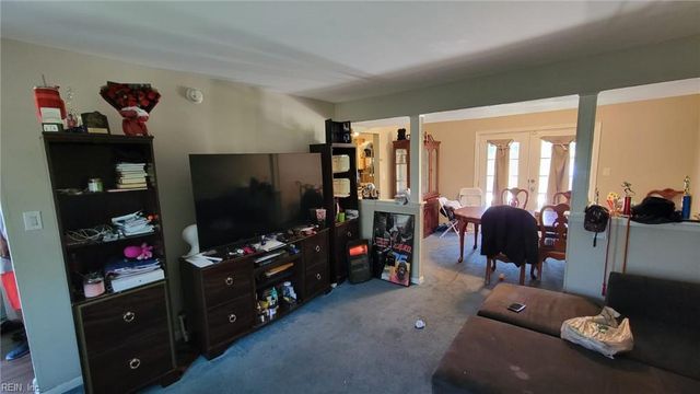15 Victor ST, Hampton, VA 23669