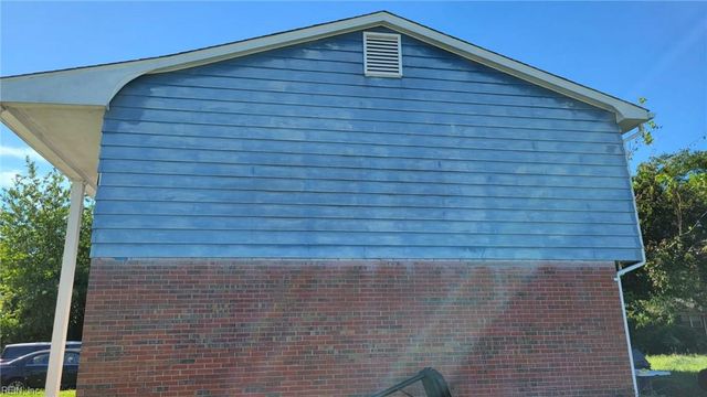 15 Victor ST, Hampton, VA 23669