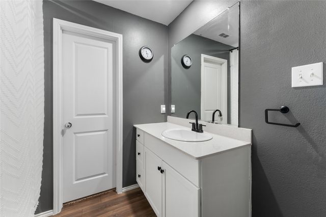 2213 Nightgrove Circle, Crandall, TX 75114