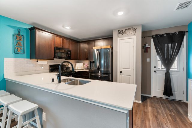 2213 Nightgrove Circle, Crandall, TX 75114