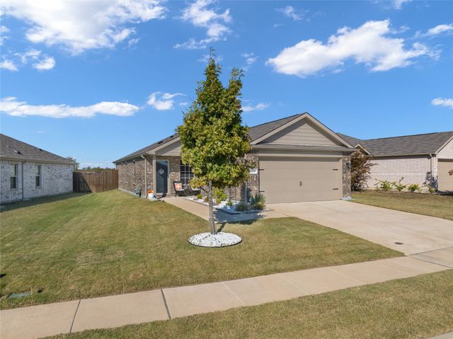 2213 Nightgrove Circle, Crandall, TX 75114