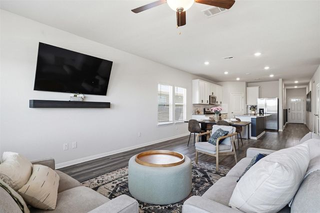 111 Granite Dome DR, Kyle, TX 78640