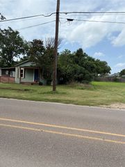 304 S Colorado Street, Whitney, TX 76692