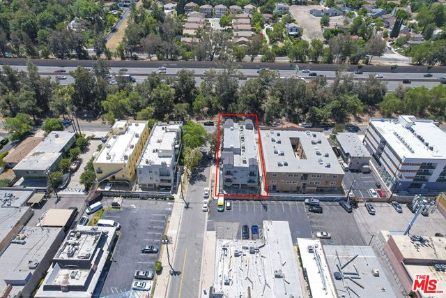 22705 Del Valle Street 6, Woodland Hills, CA 91364
