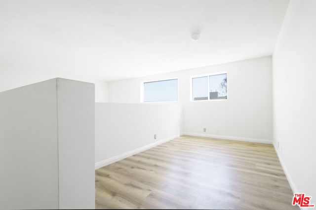 22705 Del Valle Street 6, Woodland Hills, CA 91364