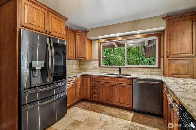 16808 240th Avenue SE, Maple Valley, WA 98038