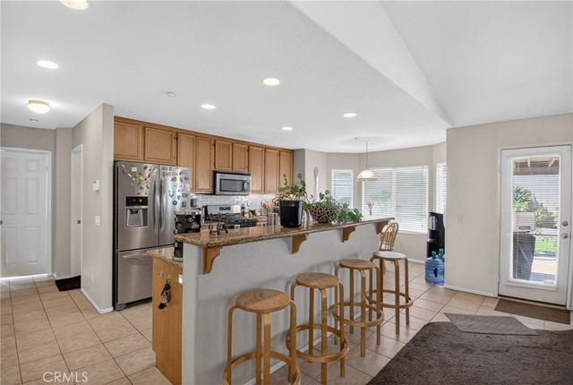 15370 Twinberry Court, Fontana, CA 92336