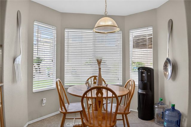 15370 Twinberry Court, Fontana, CA 92336