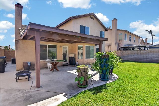 15370 Twinberry Court, Fontana, CA 92336