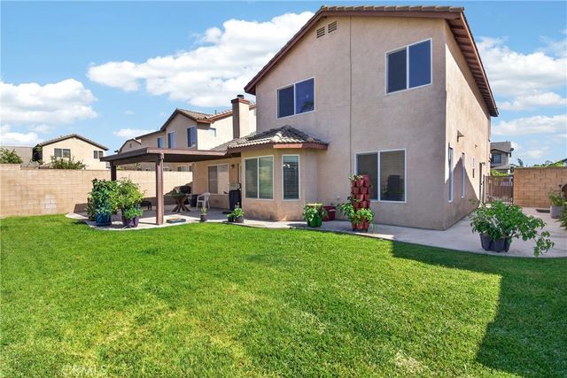 15370 Twinberry Court, Fontana, CA 92336