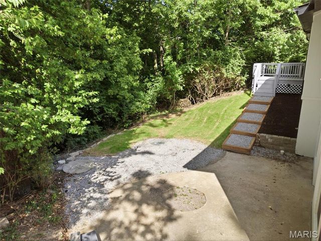 330 Hillwood Drive, Belleville, IL 62223