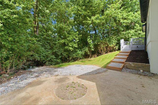 330 Hillwood Drive, Belleville, IL 62223