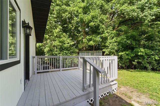 330 Hillwood Drive, Belleville, IL 62223