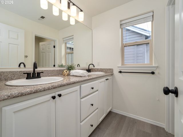 21466 Sw FALLOW Ter, Sherwood, OR 97140