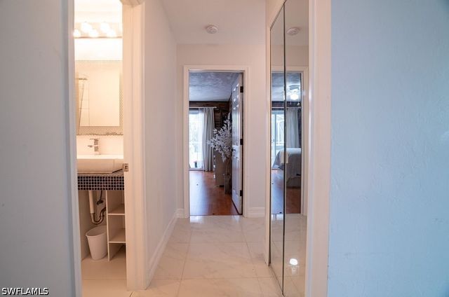 3725 SE 8th PL, Cape Coral, FL 33904