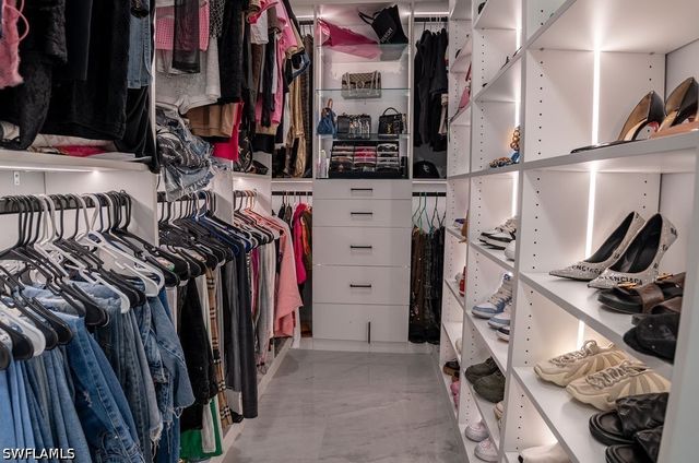 3725 SE 8th PL, Cape Coral, FL 33904