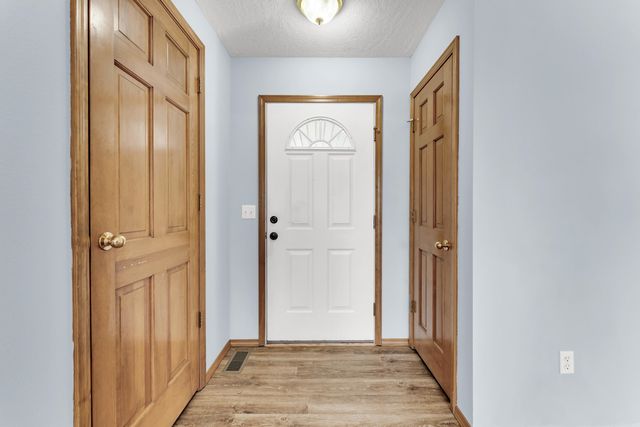 5007 N 10th Avenue, Ozark, MO 65721