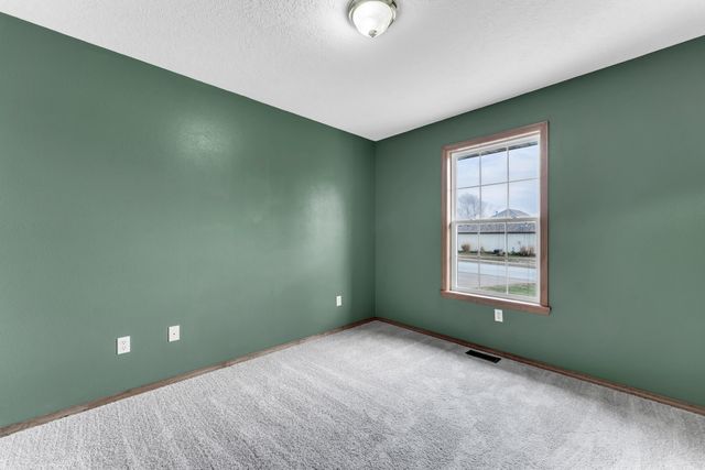 5007 N 10th Avenue, Ozark, MO 65721