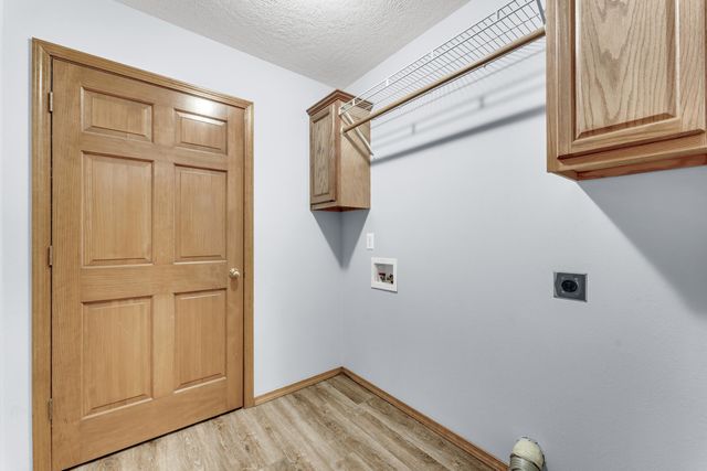 5007 N 10th Avenue, Ozark, MO 65721