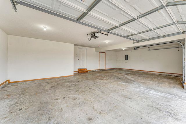 5007 N 10th Avenue, Ozark, MO 65721