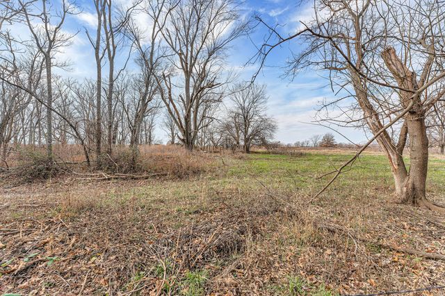 5007 N 10th Avenue, Ozark, MO 65721