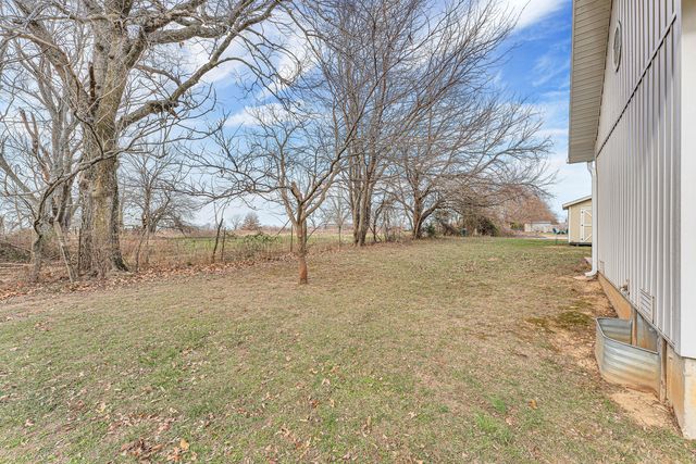 5007 N 10th Avenue, Ozark, MO 65721