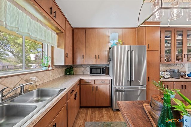 216 E 21st Avenue, Belton, TX 76513