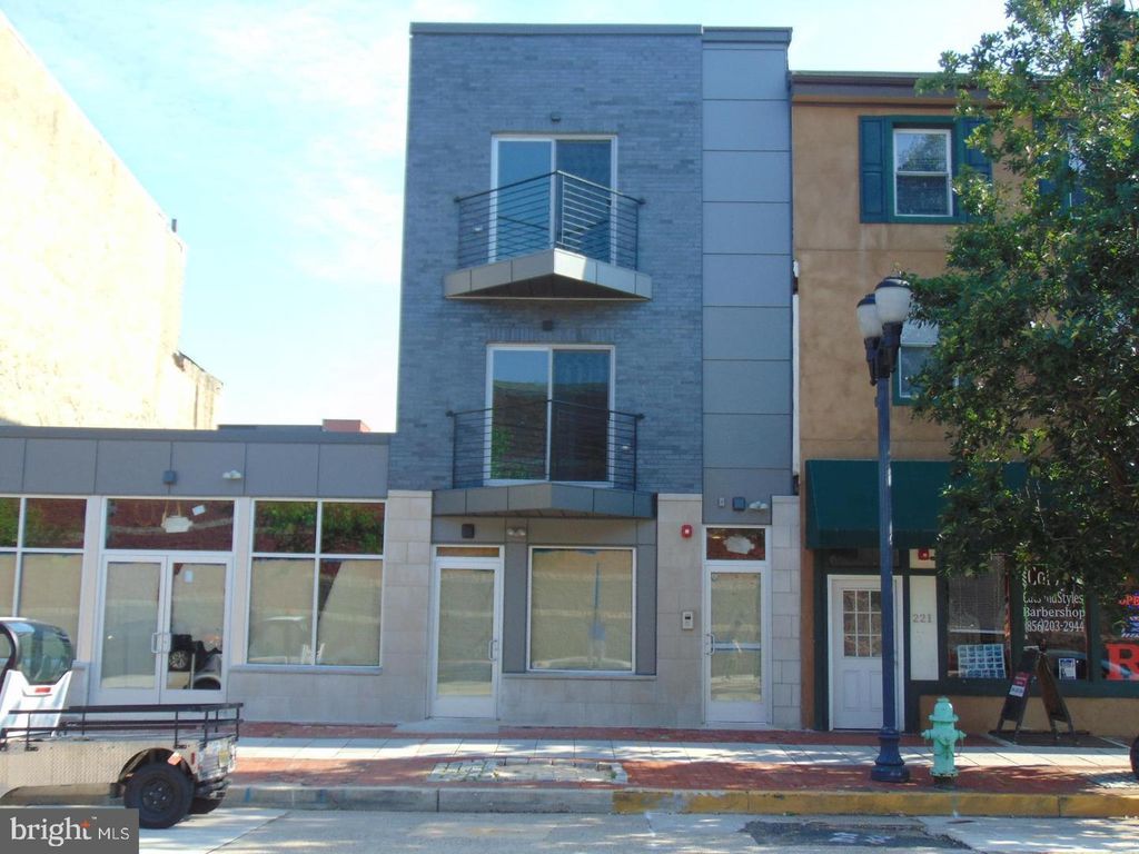 219 MARKET ST, CAMDEN, NJ 08102 — exterior