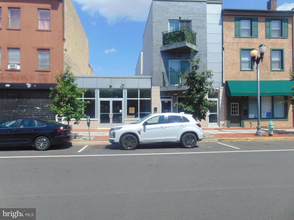 219 MARKET ST, CAMDEN, NJ 08102 — photo 2