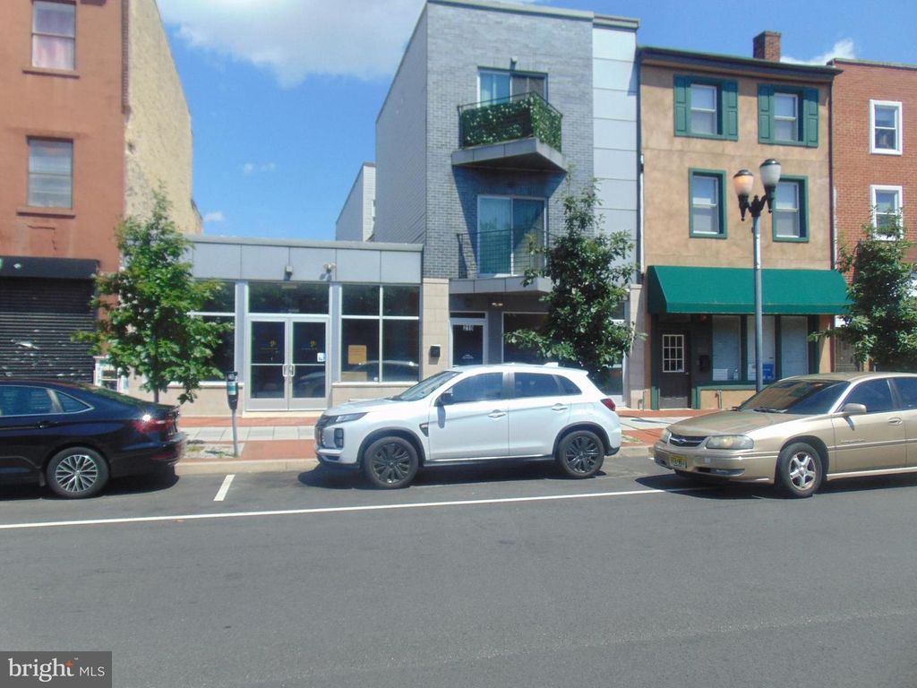 219 MARKET ST, CAMDEN, NJ 08102 — photo 4