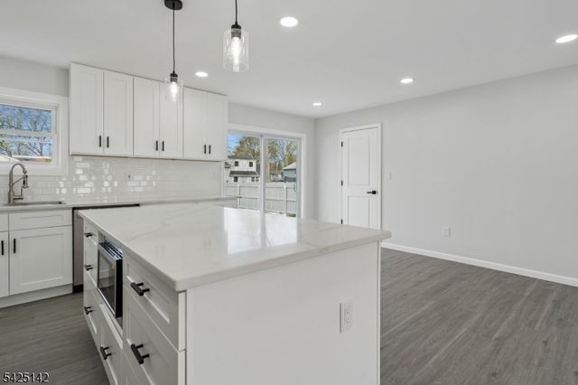 26 Hunterdon Rd, West Orange Twp., NJ 07052