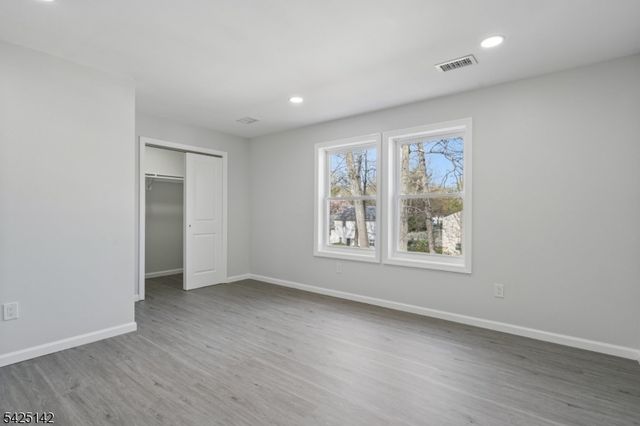 26 Hunterdon Rd, West Orange Twp., NJ 07052