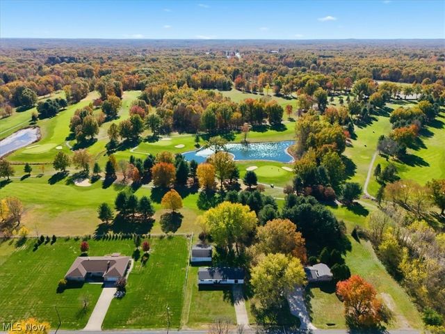 4866 Lovers Lane, Ravenna, OH 44266