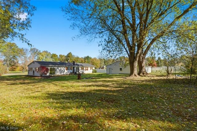 4866 Lovers Lane, Ravenna, OH 44266