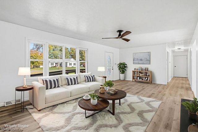 4866 Lovers Lane, Ravenna, OH 44266