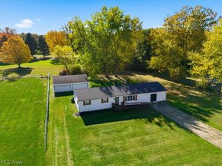 4866 Lovers Lane, Ravenna, OH 44266